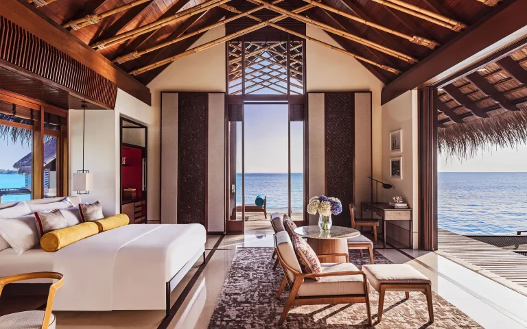 oorr-watervilla-bedroom-2