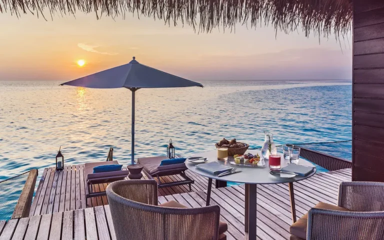 oorr-watervilla-outdoor-3